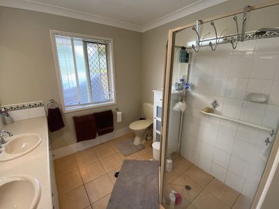 11 Macaulay Drive, Kingaroy