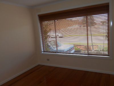 4/1065 High St, Reservoir