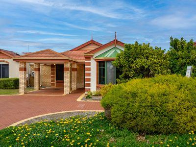 Unit 7 / 54 Gnangara Dr, Waikiki
