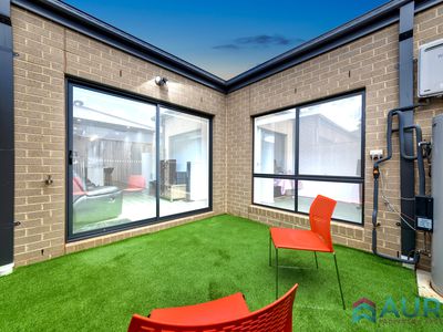 48 huntingfield st, Thornhill Park