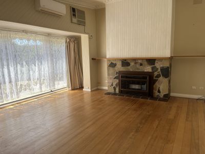 4 Carol Court, Newcomb