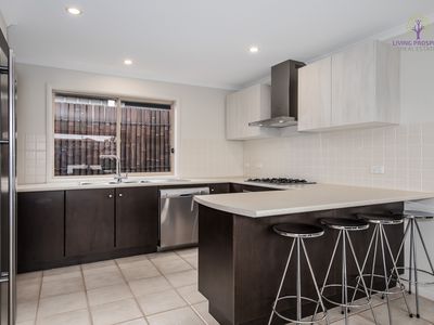 26 James Cook Drive, Truganina