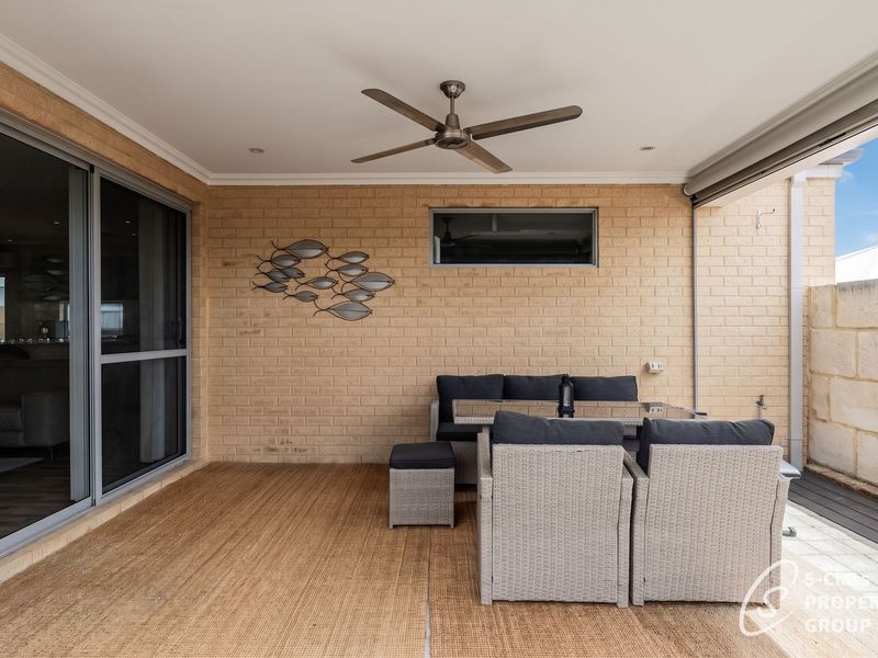 33 Barrington Avenue, Champion Lakes