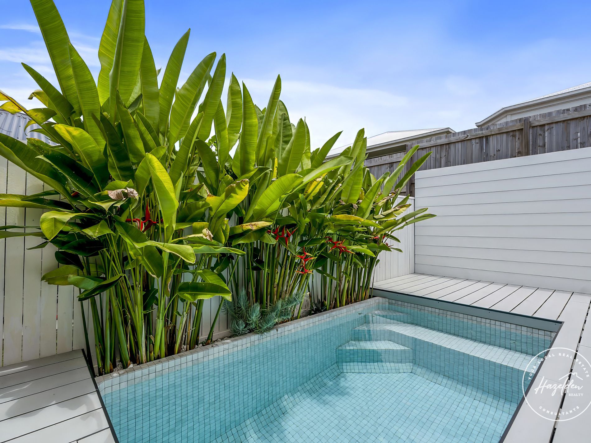 16 Aurora Crescent, Glass House Mountains