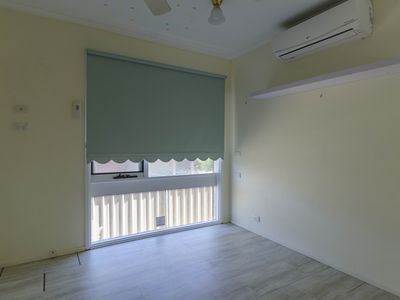 10 Dickens Road, Ambarvale