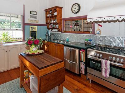 85 Glebe Road, Silkstone