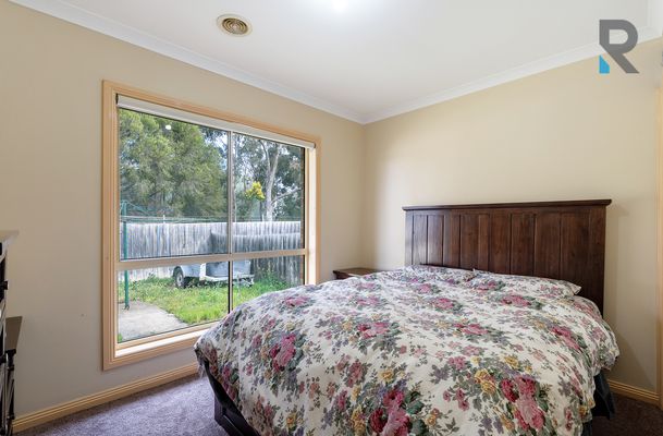 11 Roycroft Road, Roxburgh Park