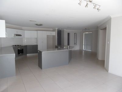 120 Kendall Drive, Casula