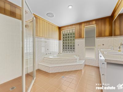 77 Albert Street, Kendall