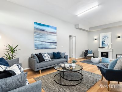 2 Box Hill Crescent, Mont Albert North