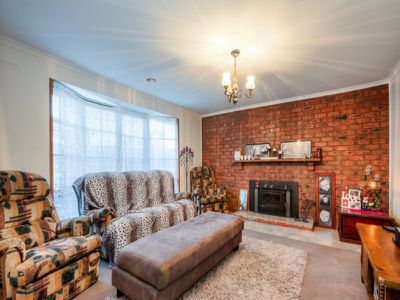 12 David Avenue, Cranbourne