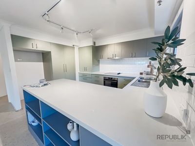 40 / 45 HAYLE STREET, Burleigh Heads