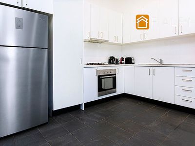 32 Canarys Road, Roselands