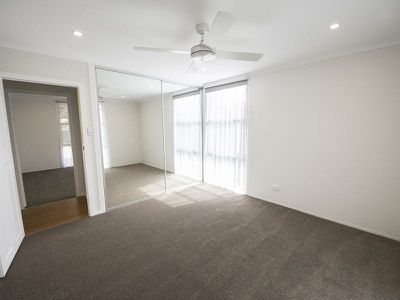 39 Martindale Cres, Seymour