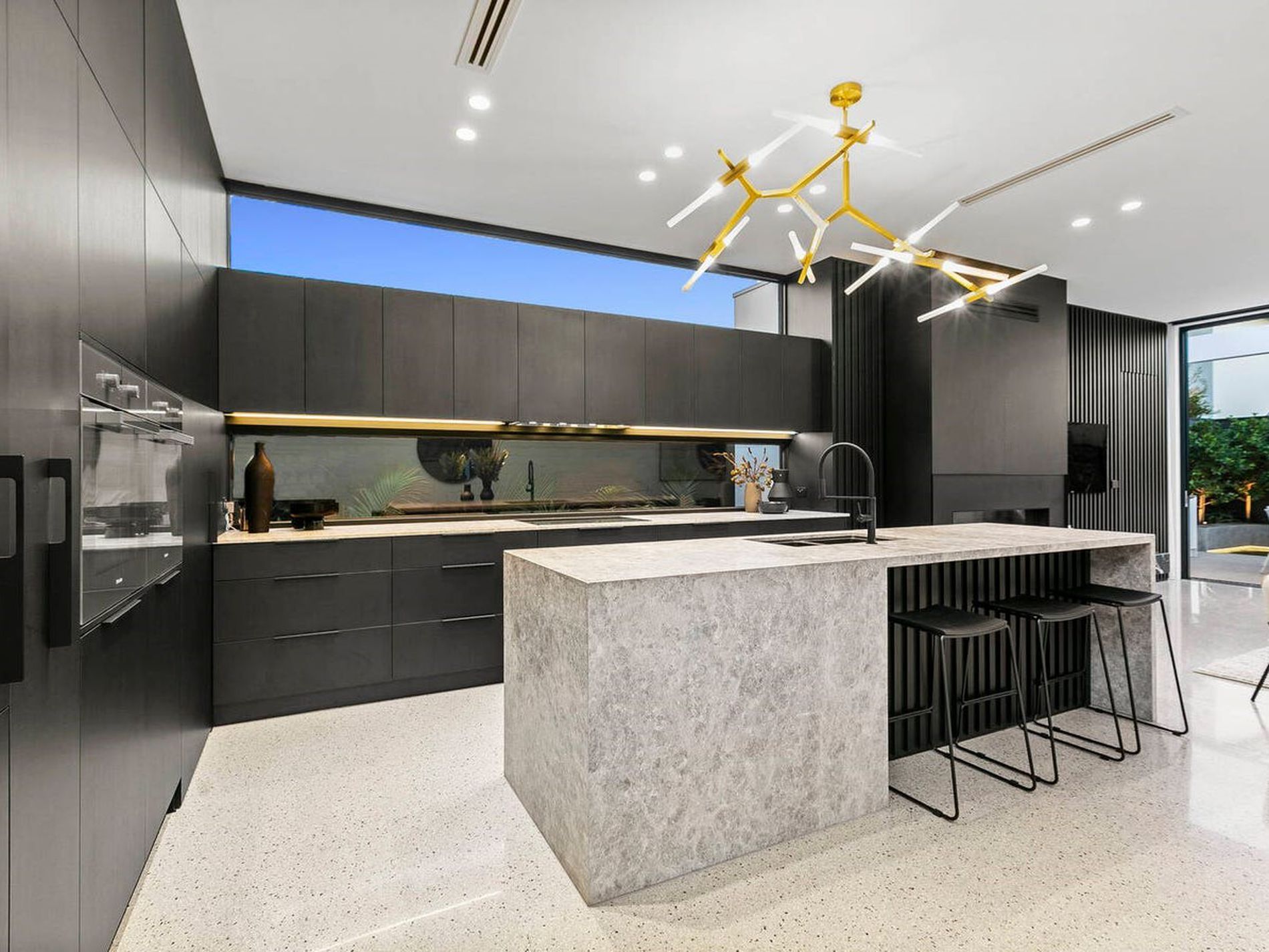 1 / 7 Tobruk Cres, Williamstown