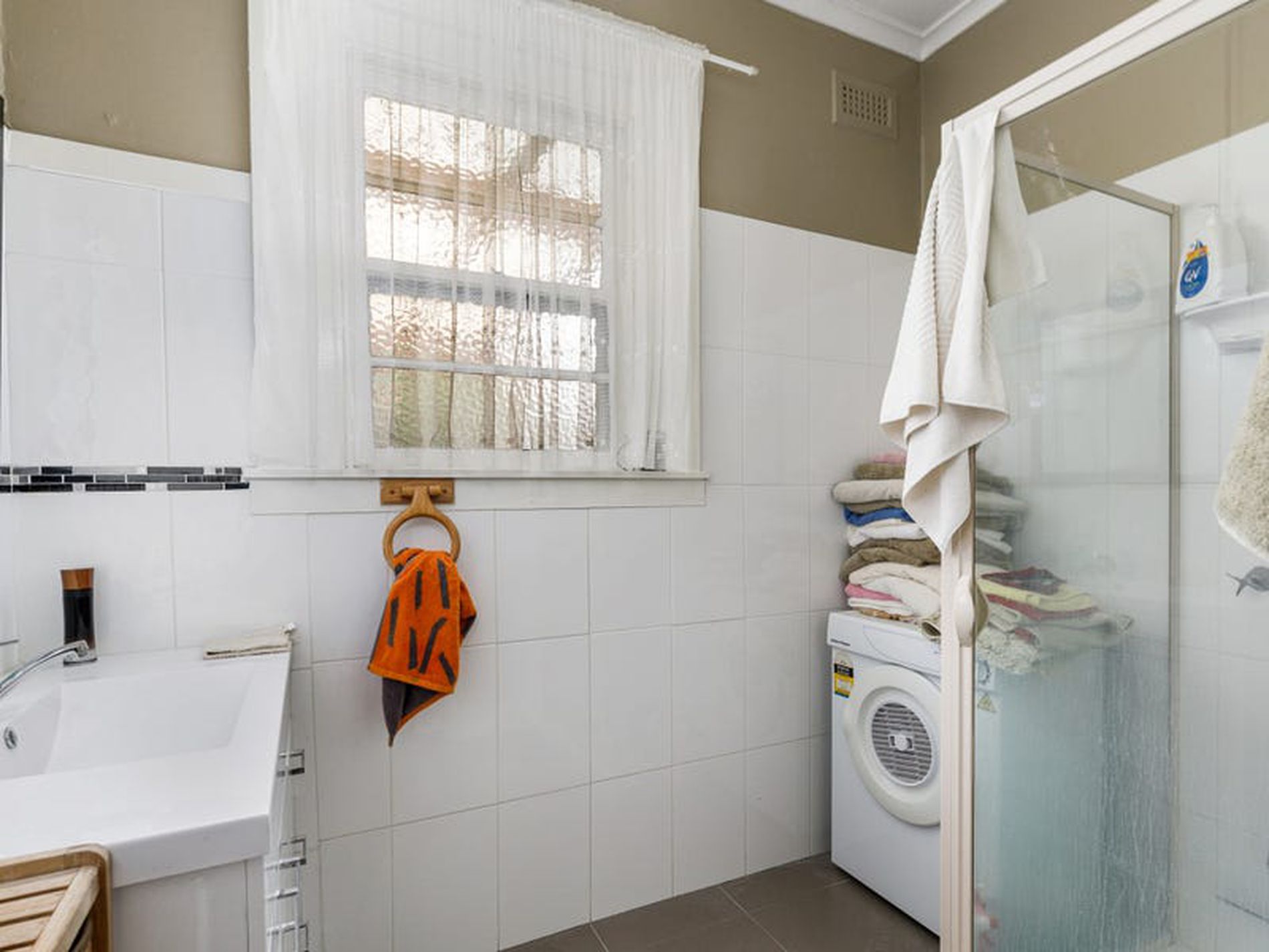 42 Anzac Ave, Seymour