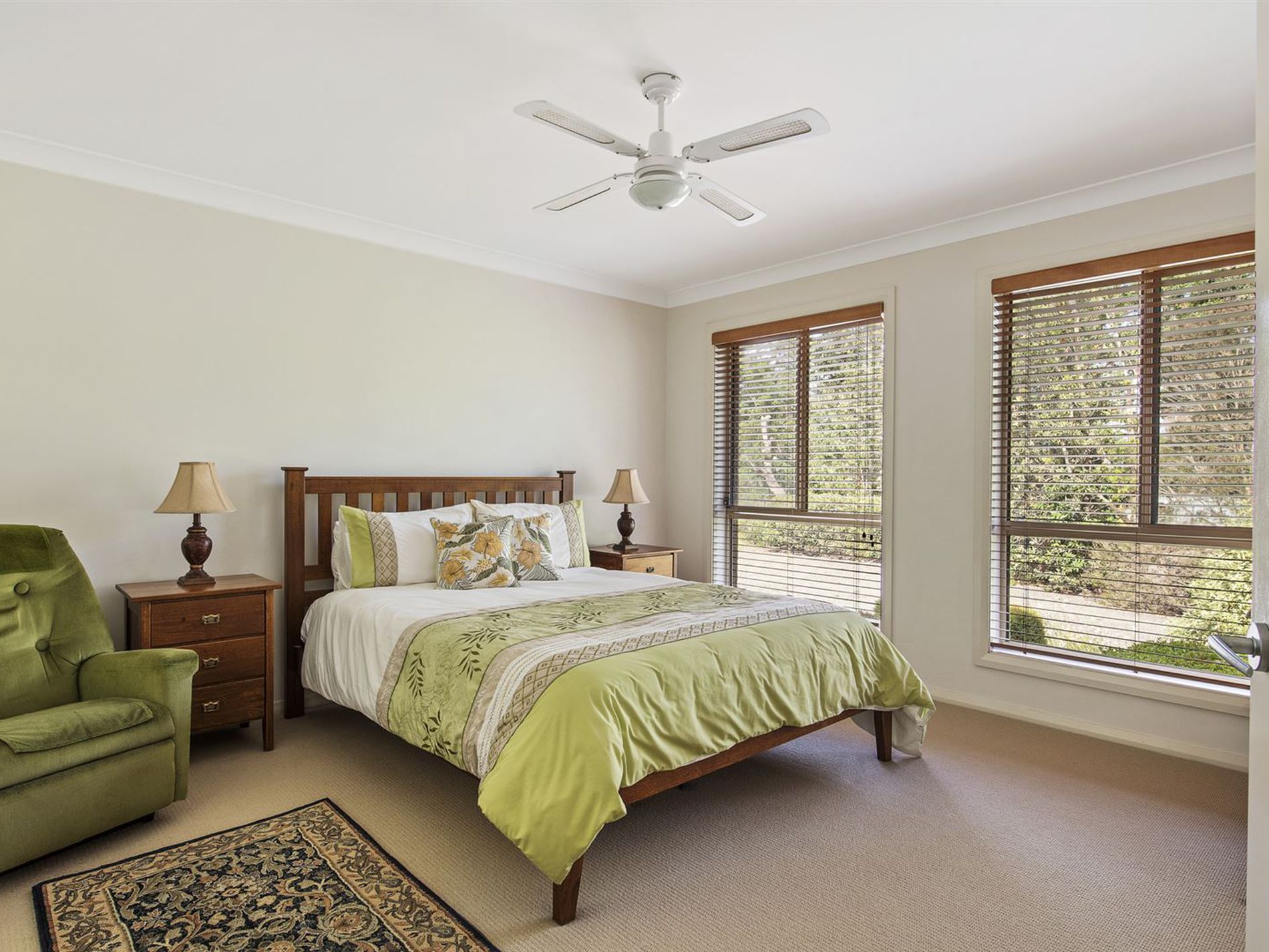 42 Lake Conjola Entrance Road, Lake Conjola