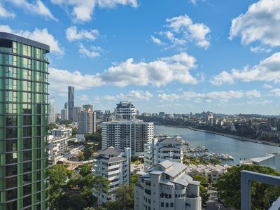 604 / 66 Lambert St, Kangaroo Point