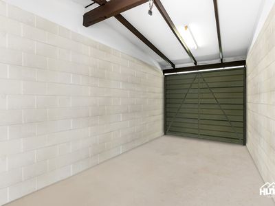 60 Hollywood Boulevard, White Rock