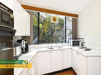 "Caithness" 1 / 567 Pacific Highway, Killara