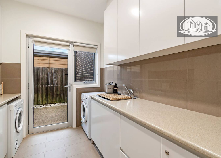 7 Otway Court, Portland