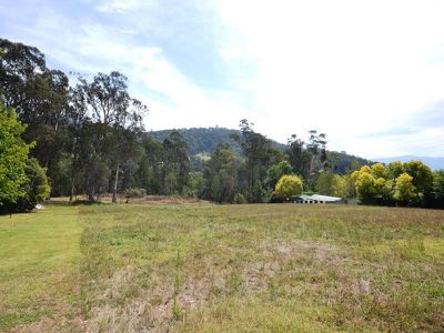 5 Highland Court, Tawonga South
