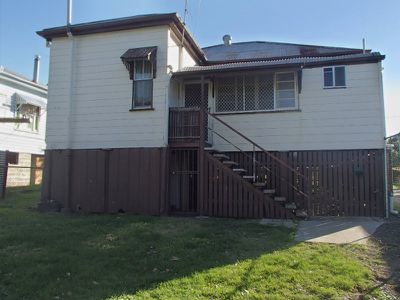 7 Booval Street, Booval