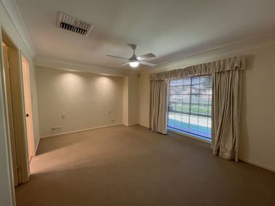 4 Gasnier Place, Dubbo
