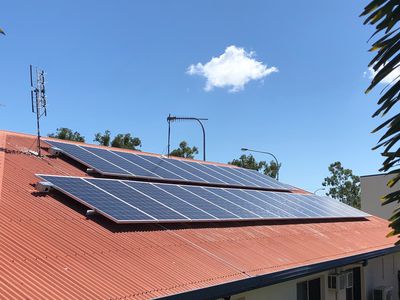 8 Crestbrook Drive, Mount Louisa