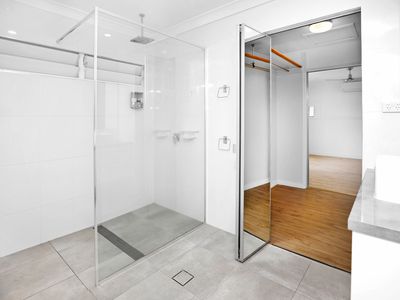 18 Lowanna Close, White Rock