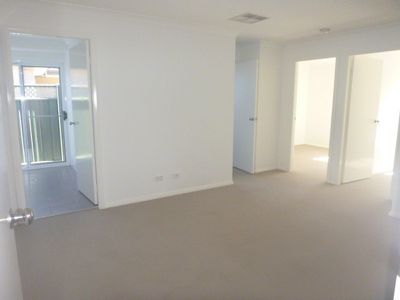 22 Dalbeattie Crescent, Dubbo