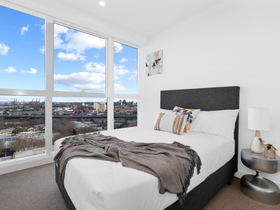 M1403 / 168 Macaulay Road, North Melbourne