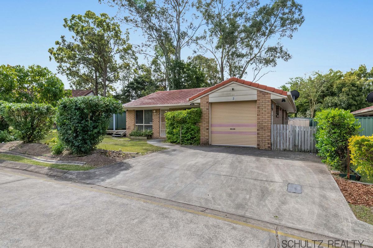 Freshly Updated 3 Bedroom Villa In A Small Complex
