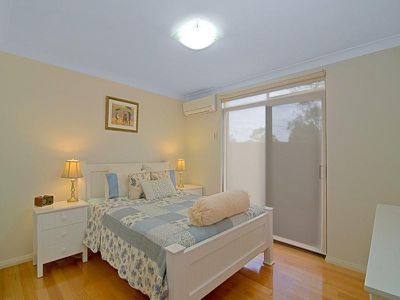4 / 37 Carlingford Road, Epping