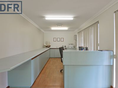 4 Kalmia Road, Bibra Lake