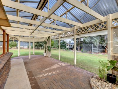 2 Diamantina Court, Riverglades