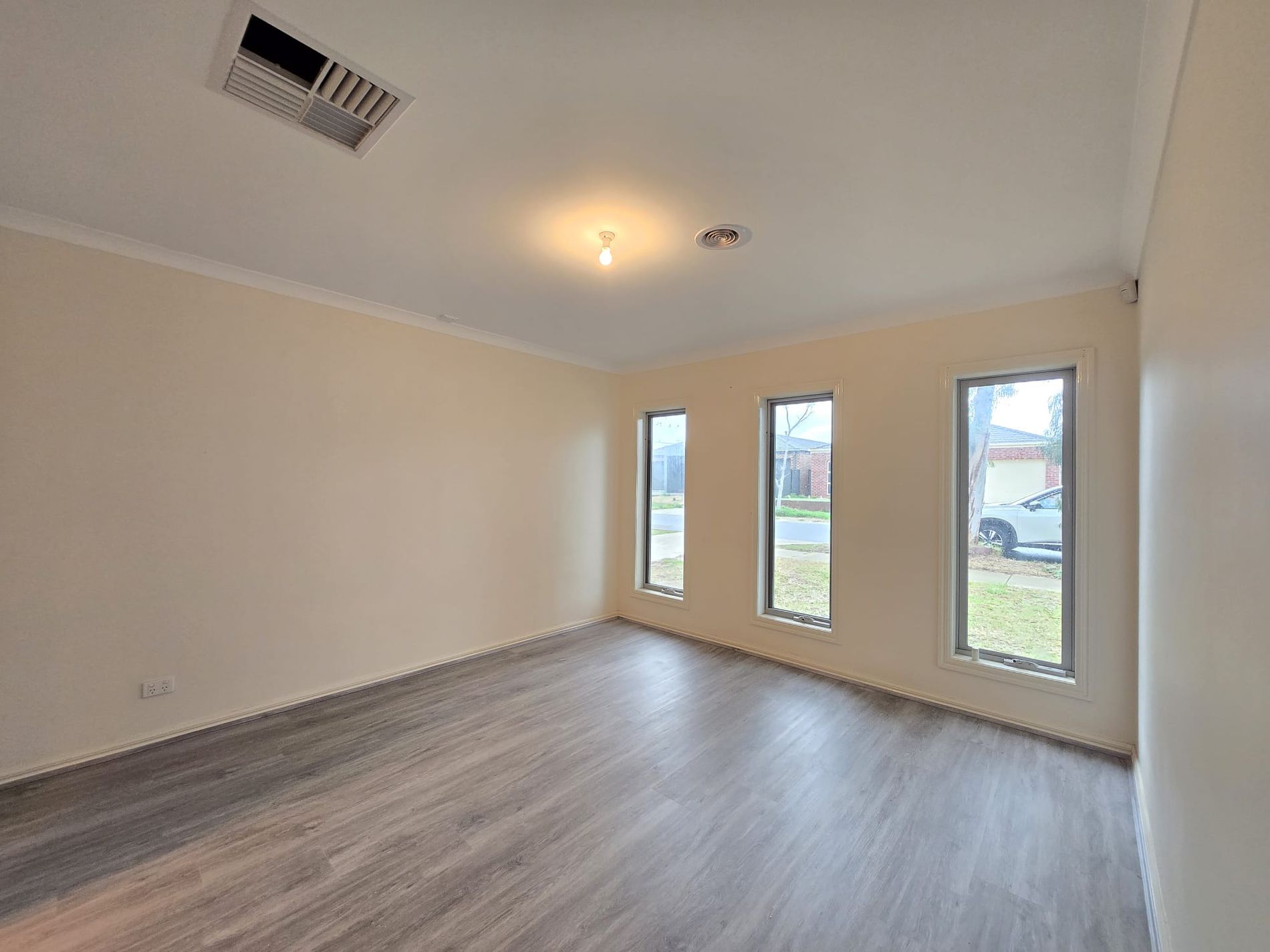 26 Greenleaf Circuit, Tarneit