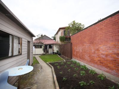 64 Alfred Street, Mascot
