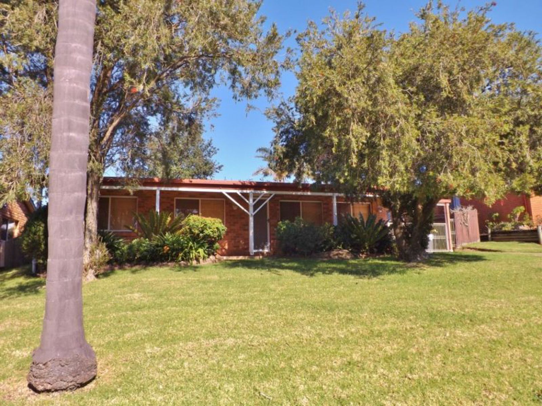 16 Carramar Crescent, Ulladulla