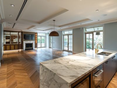 2 / 147 Darling Point Road, Darling Point