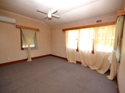12 Kiewa Crescent, Mount Beauty