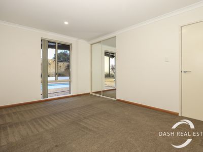 24 Kennedy Way, Padbury