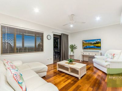 5 Woodlands Court, Castle Hill