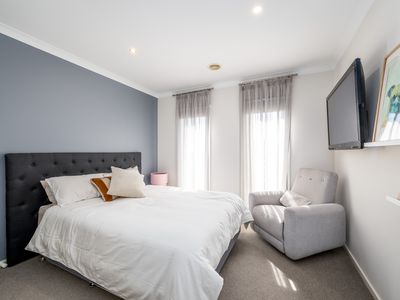 100 Sanctuary Drive, Kialla