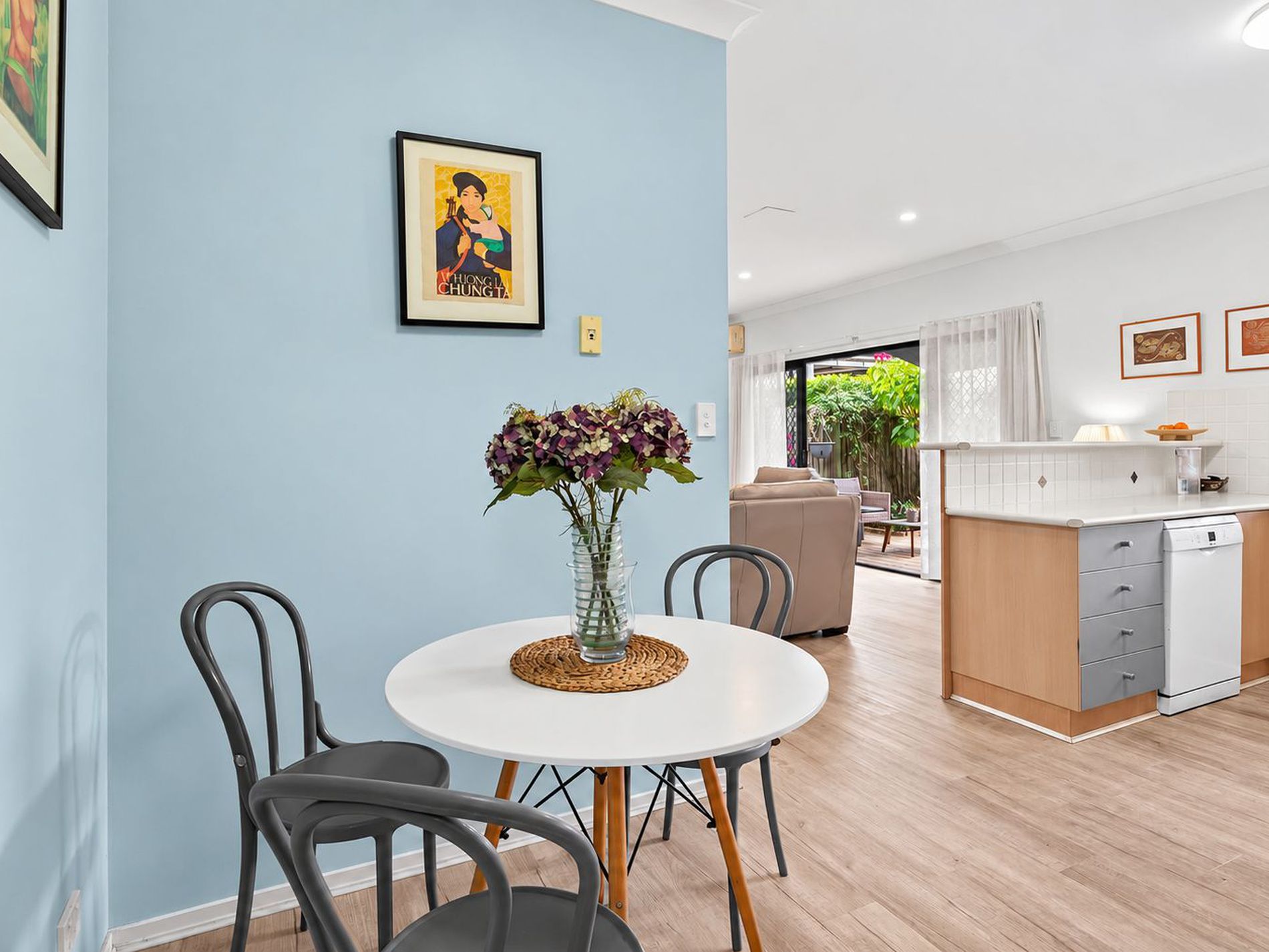 2 / 27 Latham Street, Chermside