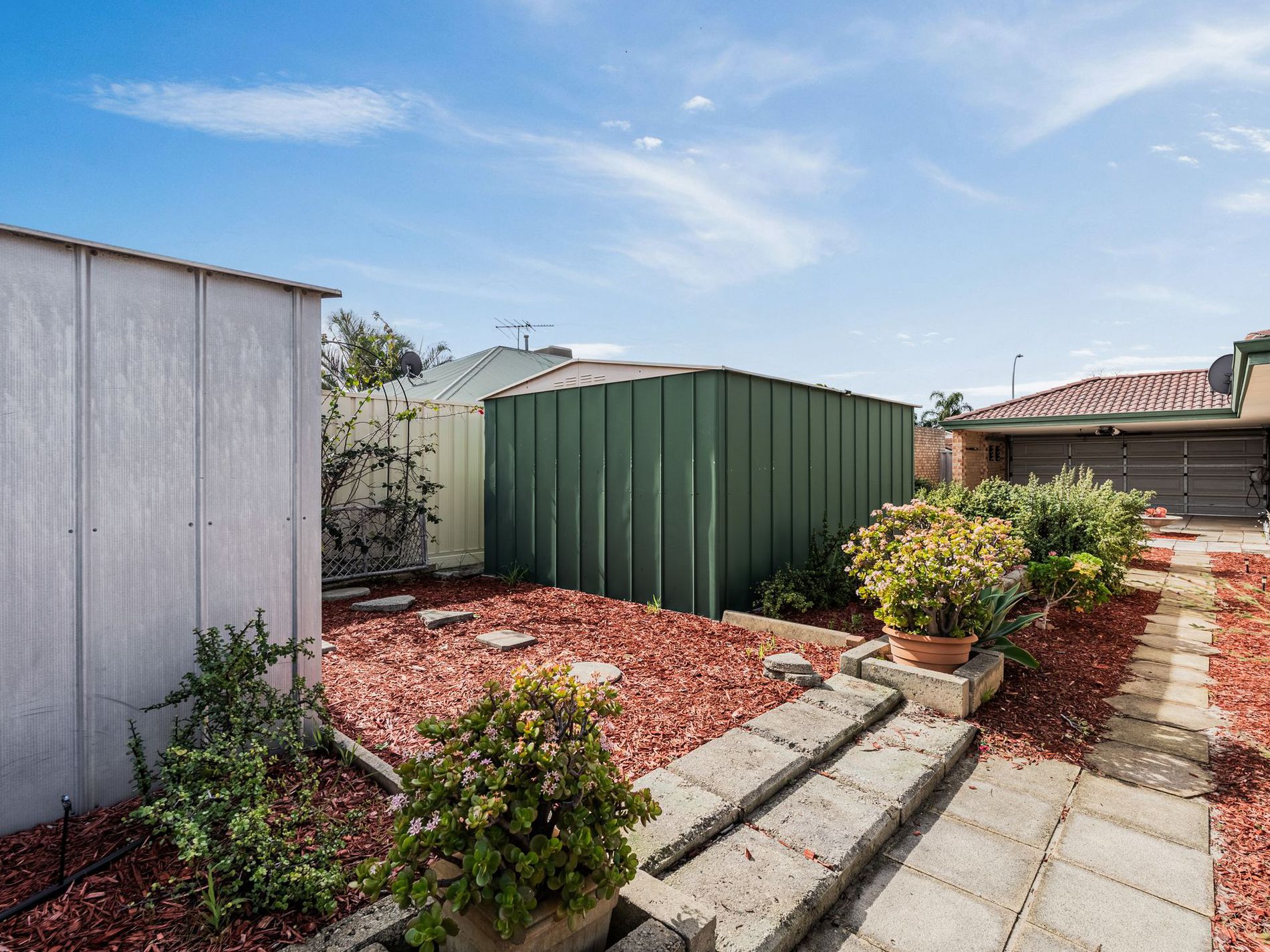 6 Tuscany Place, Caversham
