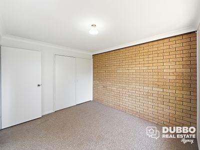 2B Rivergum Place, Dubbo