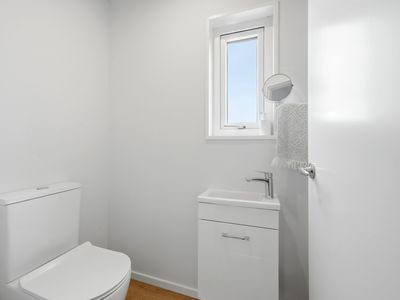 5B Madeley Road, Mount Pleasant