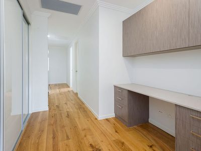 1 / 19 Oleander Avenue, Biggera Waters