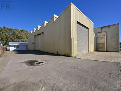 15 Robinson Avenue, Belmont
